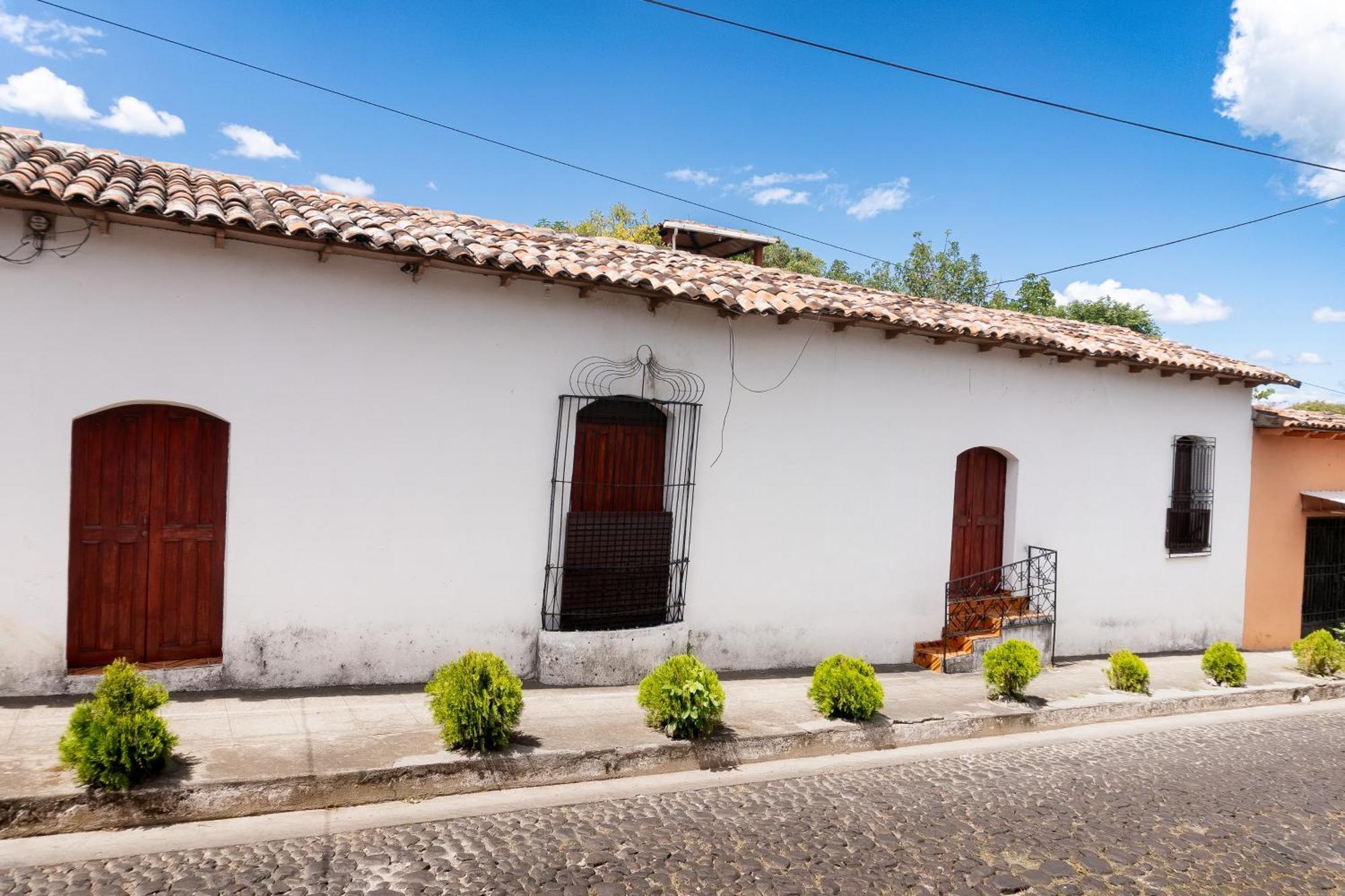 Suchitoto Hostal Delmy מראה חיצוני תמונה