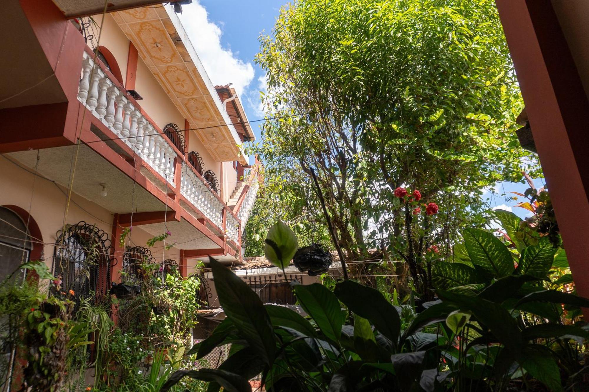 Suchitoto Hostal Delmy מראה חיצוני תמונה